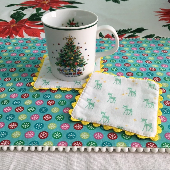 ✨White Mid-century Modern Reindeer Coasters, Hand Made Set of 2✨ - Picture 1 of 12